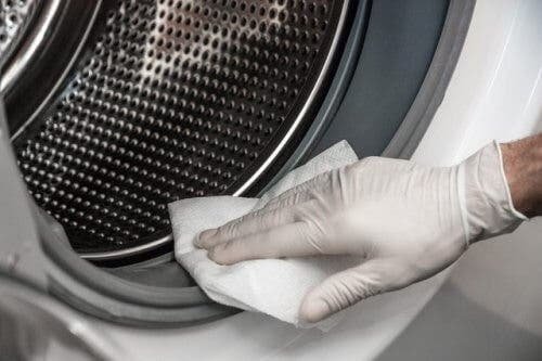 Comment enlever la moisissure de la machine à laver naturellement La